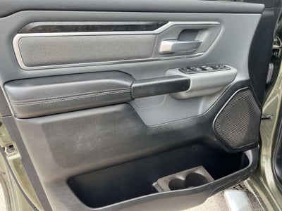 2021 RAM 1500 Big Horn Crew Cab 4x4 5'7" Box