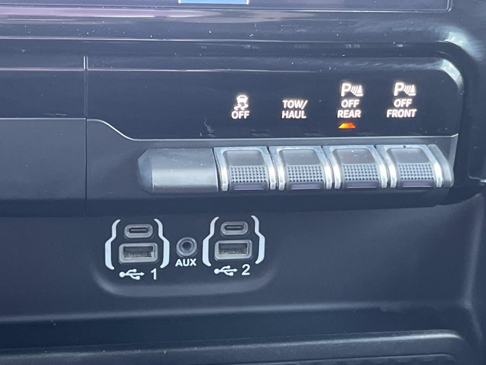 2024 RAM 1500 Laramie Crew Cab 4x4 5'7" Box