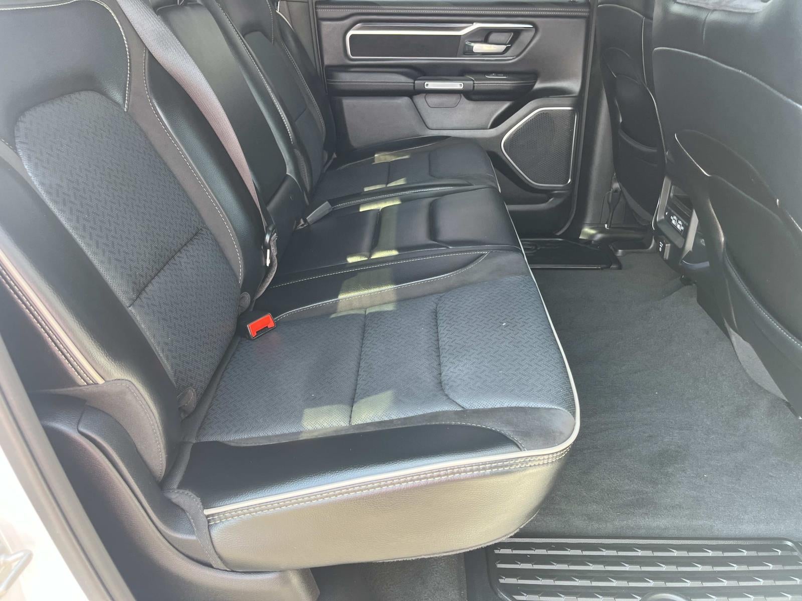 2024 RAM 1500 Laramie Crew Cab 4x4 5'7" Box