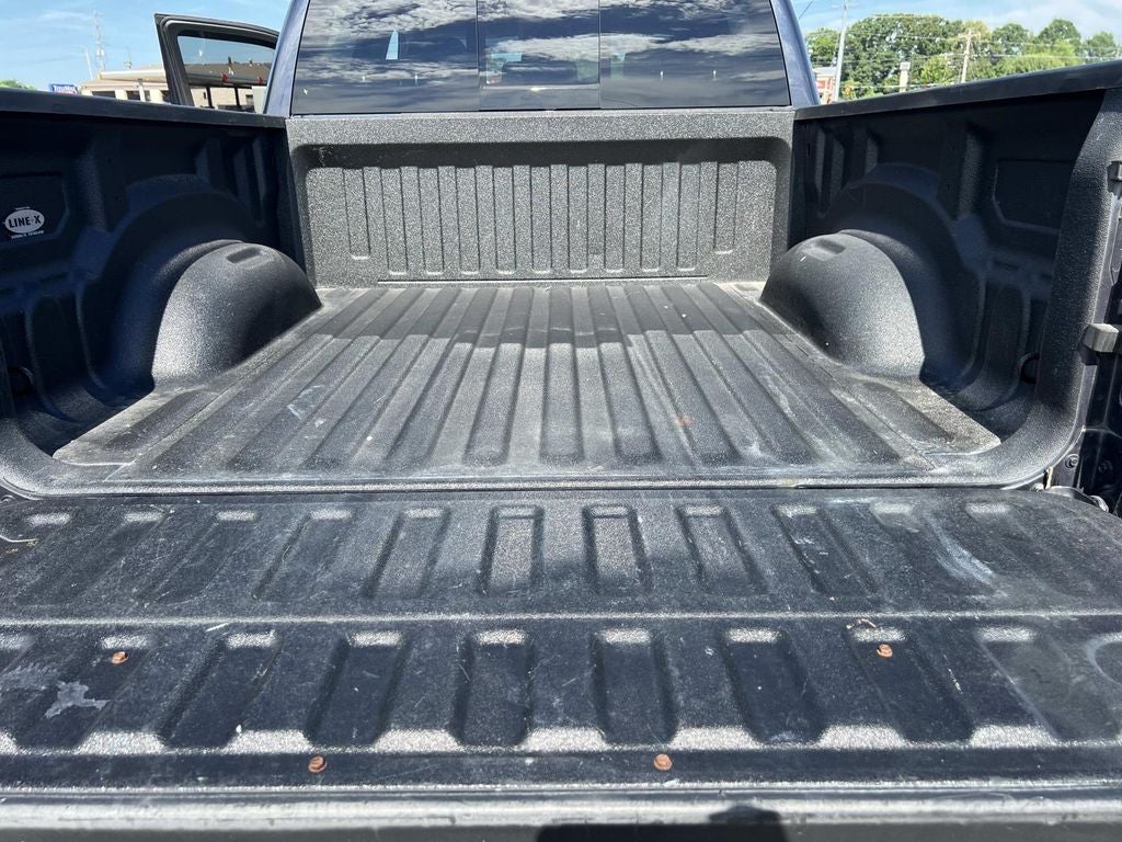 2020 RAM 1500 Laramie Crew Cab 4x4 5'7" Box