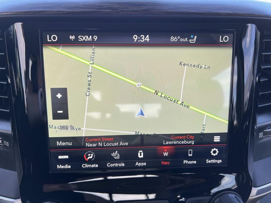 2020 RAM 1500 Laramie Crew Cab 4x4 5'7" Box