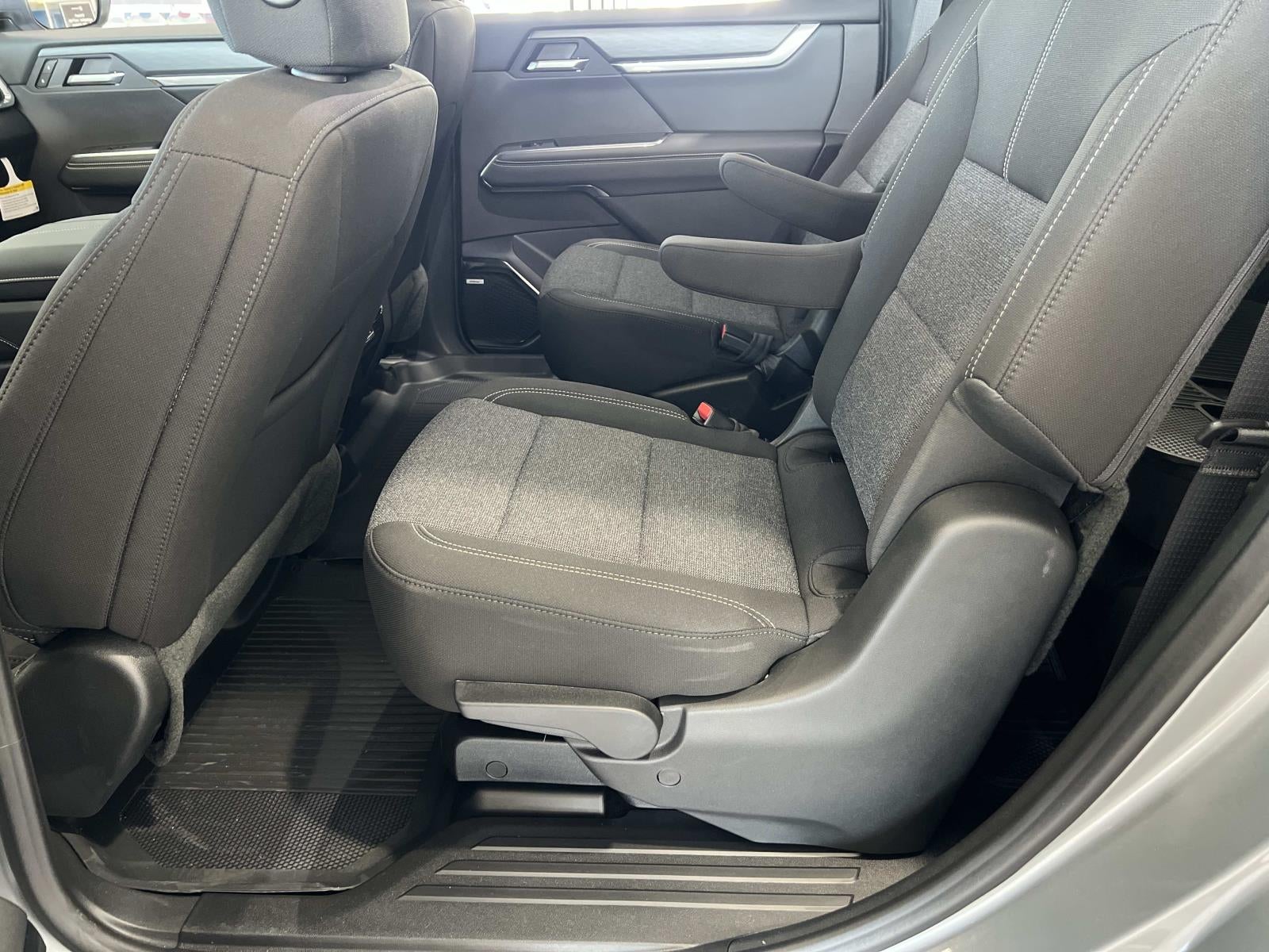 2026 GMC Acadia Elevation - Photo 11