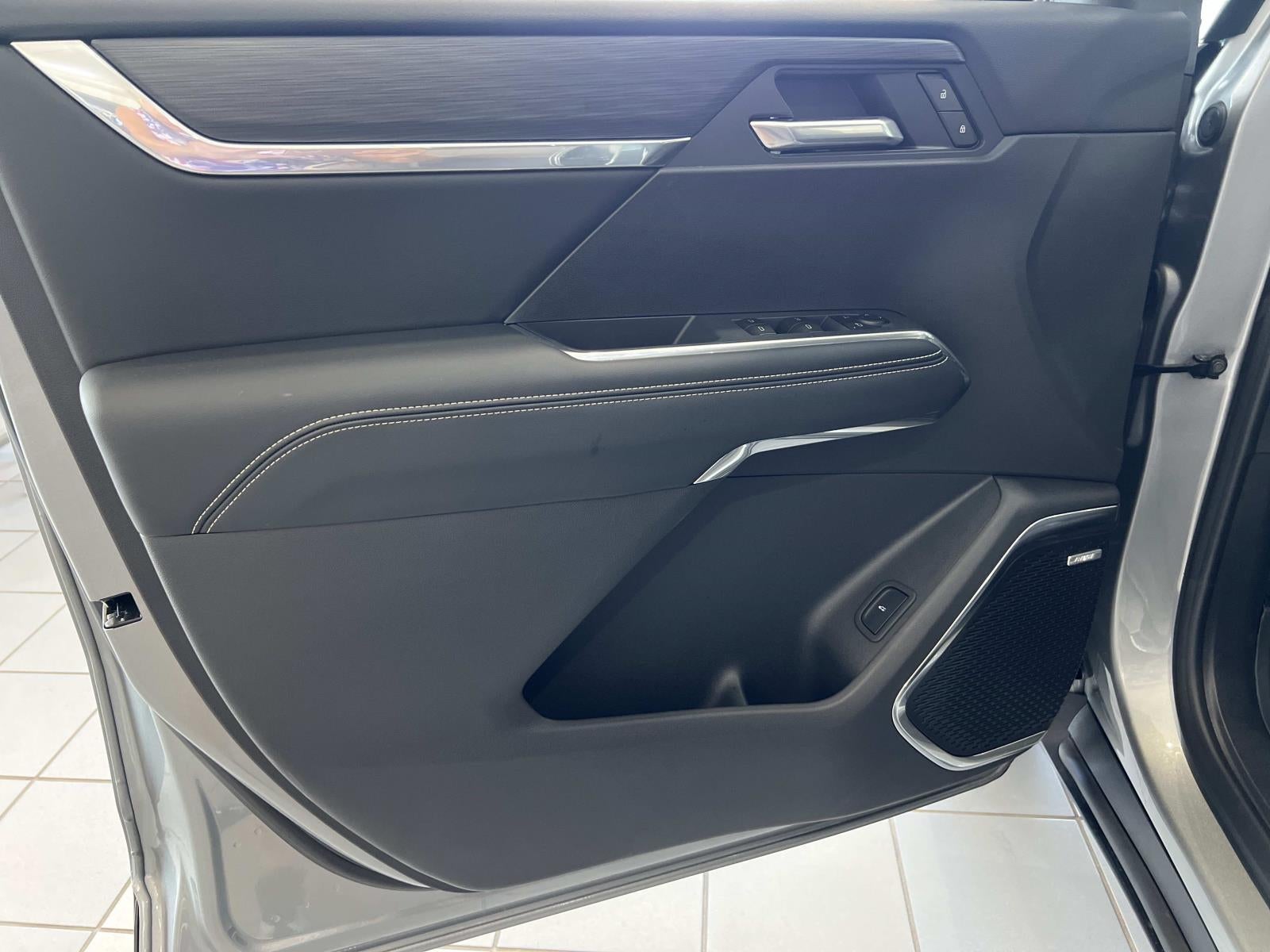 2026 GMC Acadia Elevation - Photo 15