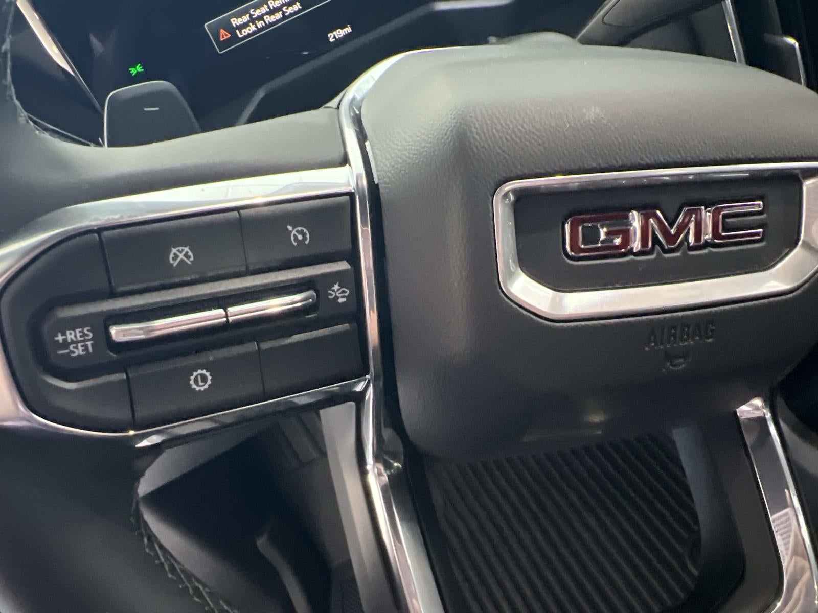 2026 GMC Acadia Elevation - Photo 17