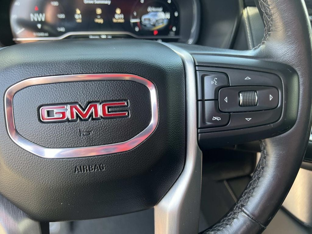 2023 GMC Yukon SLT