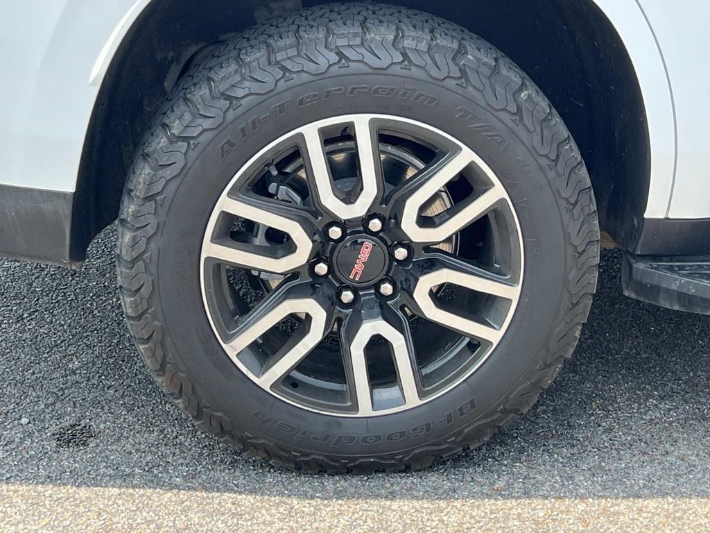 2023 GMC Yukon AT4
