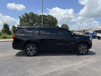 2023 GMC Yukon XL AT4