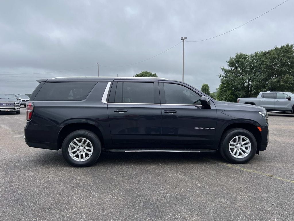 2022 Chevrolet Suburban LT