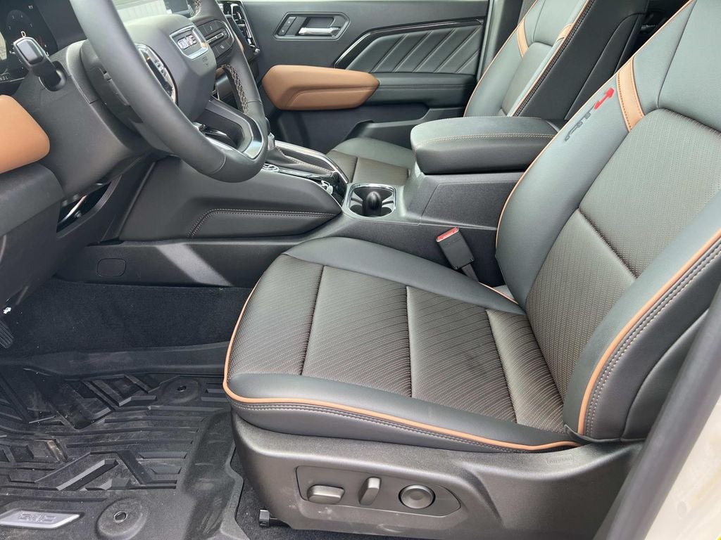 2026 GMC Canyon AT4 - Photo 12