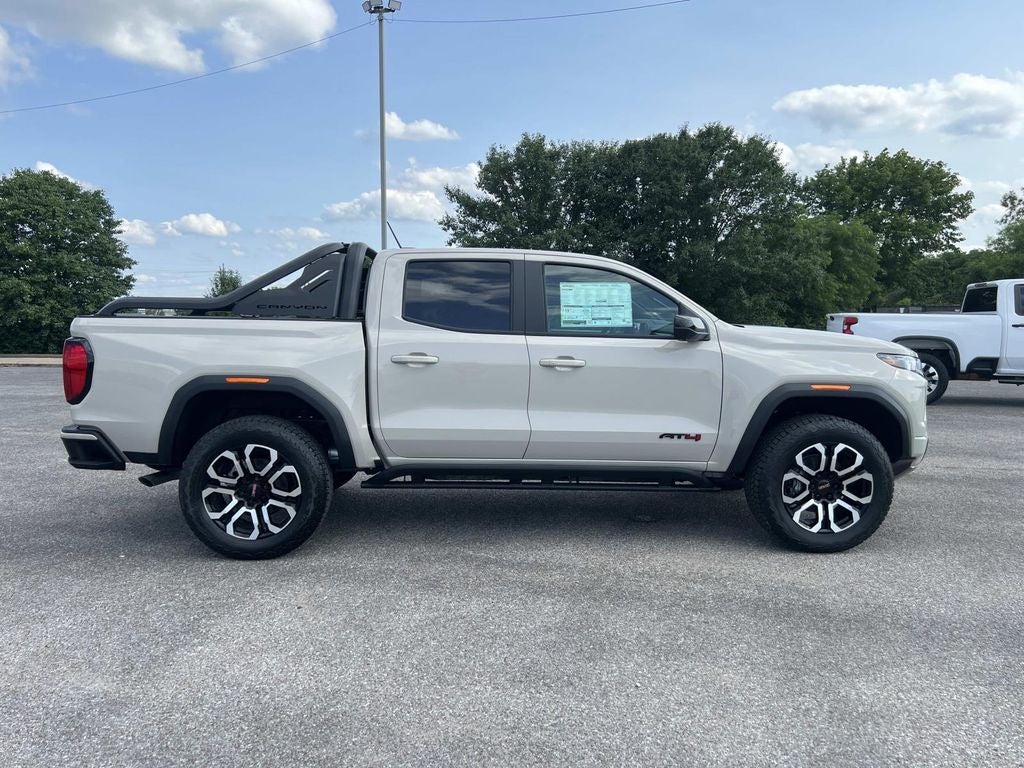2026 GMC Canyon AT4 - Photo 8