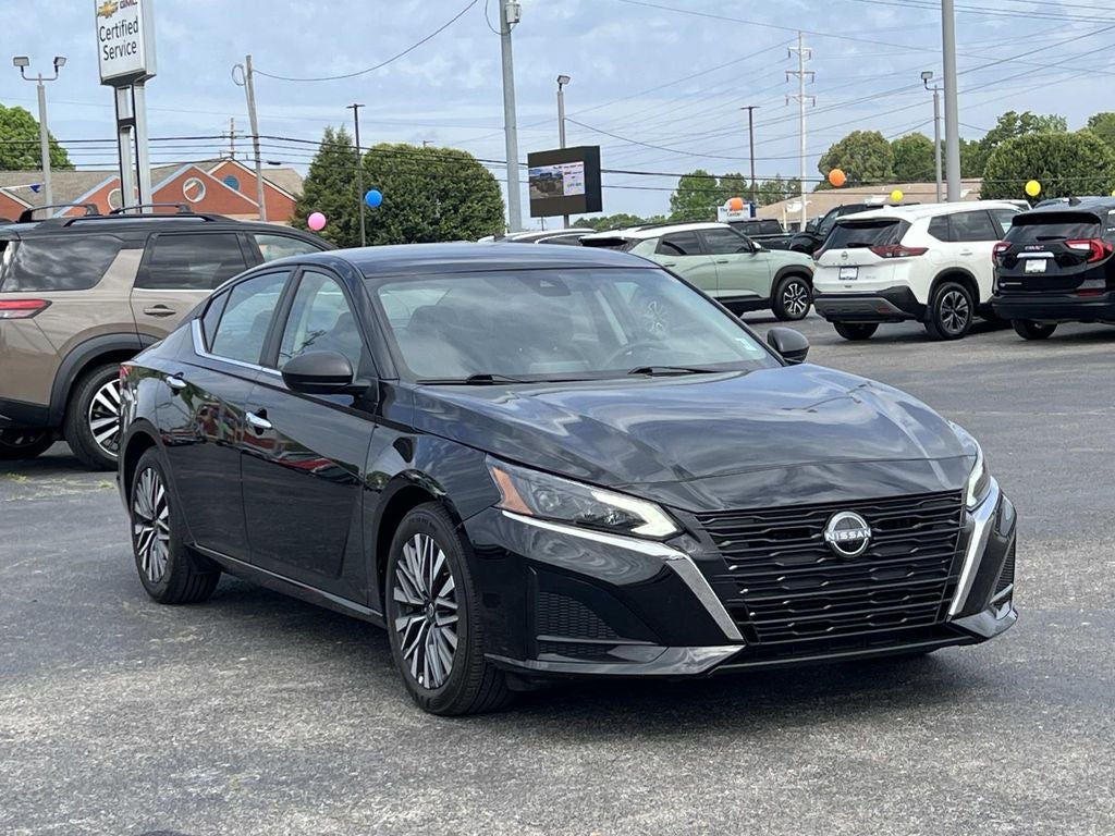 2025 Nissan Altima SV FWD