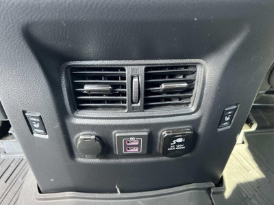 2023 Nissan TITAN Crew Cab Platinum Reserve 4x4