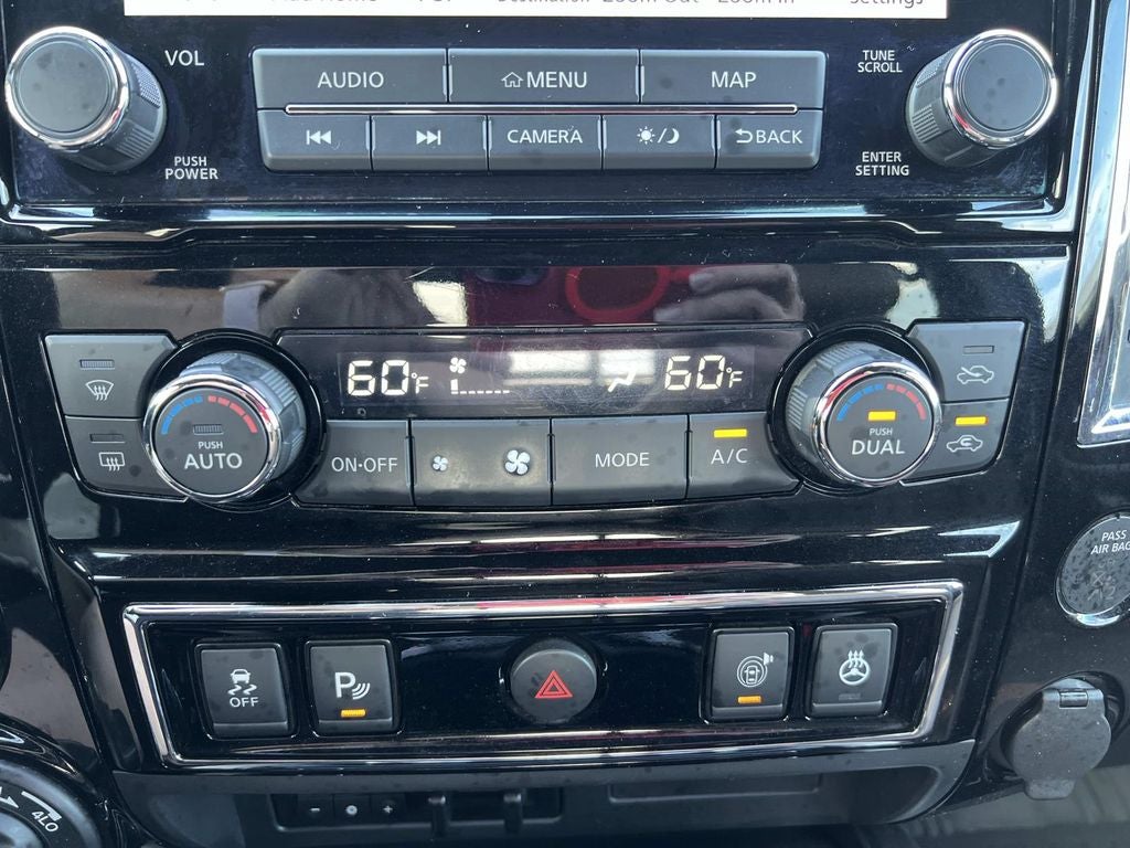 2023 Nissan TITAN Crew Cab Platinum Reserve 4x4