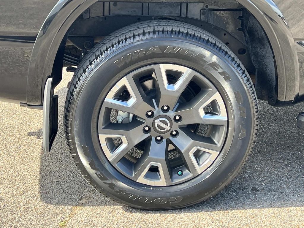 2023 Nissan TITAN Crew Cab Platinum Reserve 4x4