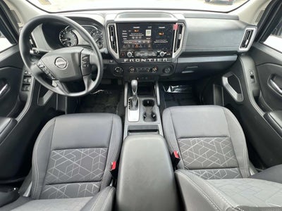 2025 Nissan Frontier Crew Cab SV 4x4