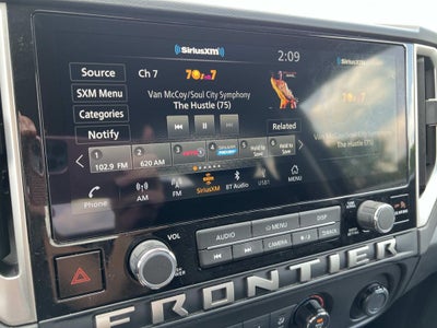 2025 Nissan Frontier Crew Cab SV 4x4