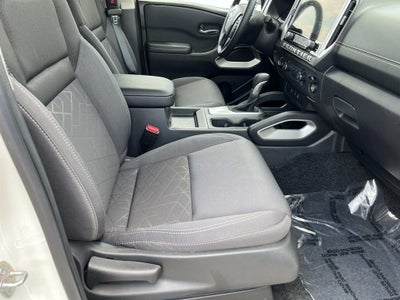 2025 Nissan Frontier Crew Cab SV 4x4