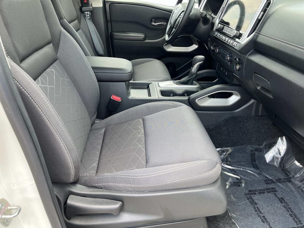 2025 Nissan Frontier Crew Cab SV 4x4