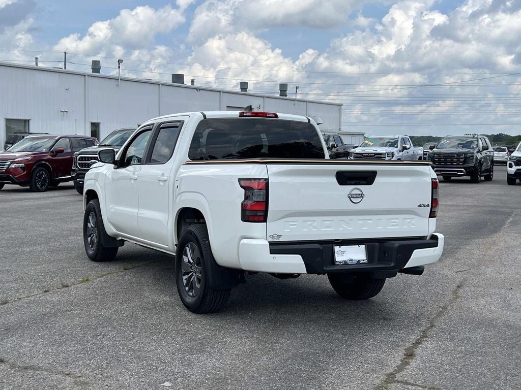 2025 Nissan Frontier Crew Cab SV 4x4
