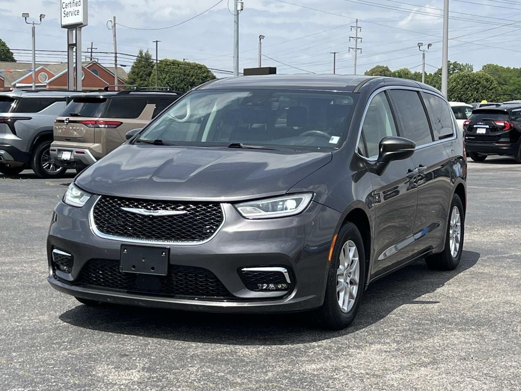 2023 Chrysler Pacifica Touring L