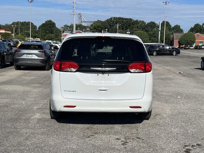 2023 Chrysler Voyager LX