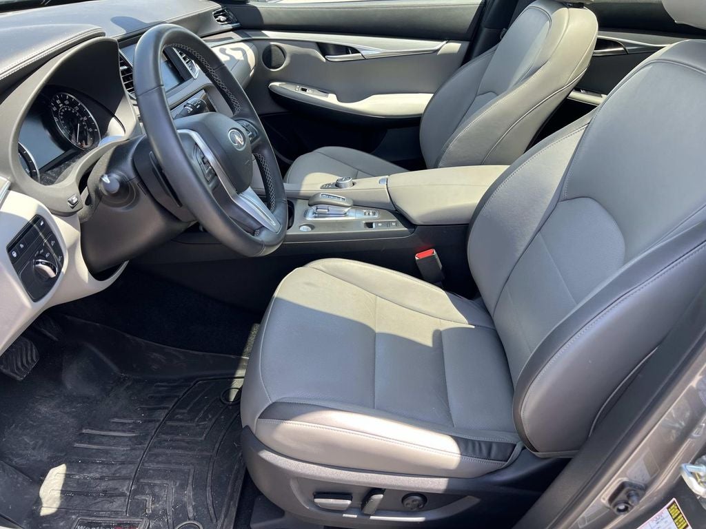 2023 INFINITI QX50 LUXE