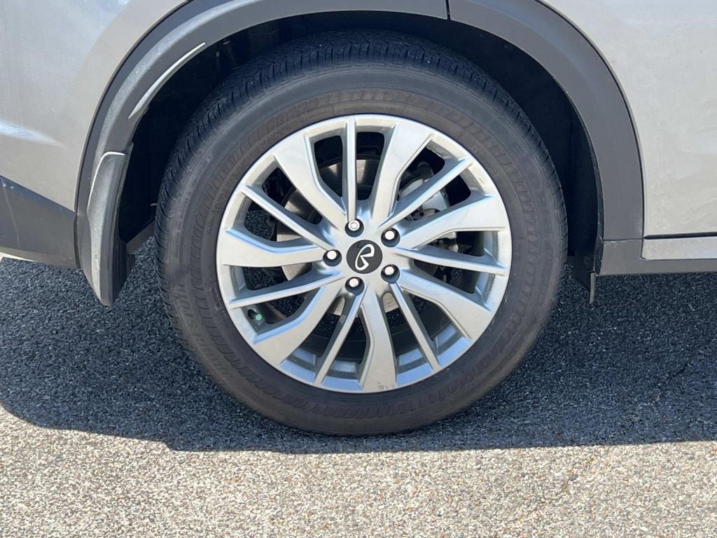 2023 INFINITI QX50 LUXE