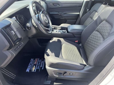 2023 Nissan Pathfinder SV 4WD