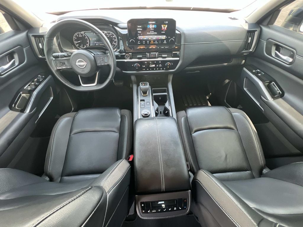2023 Nissan Pathfinder SL