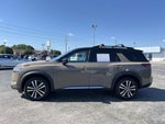 2023 Nissan Pathfinder Platinum 4WD