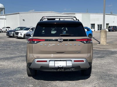2023 Nissan Pathfinder Platinum 4WD