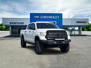 2017 Toyota Tundra SR5 5.7L V8