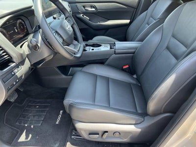 2025 Nissan Rogue SL FWD