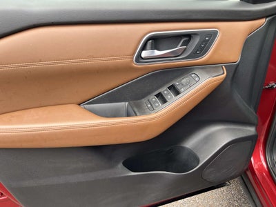 2025 Nissan Rogue Platinum
