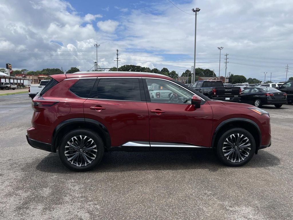 2025 Nissan Rogue Platinum