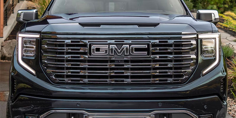 Close-up front view of GMC Sierra 1500 grille